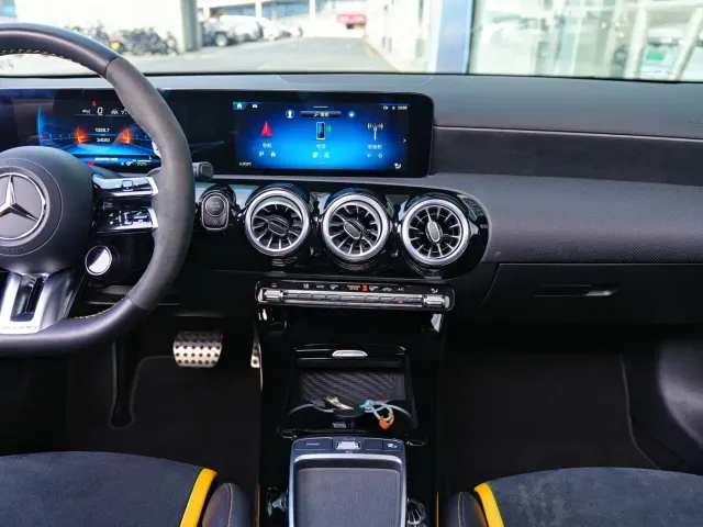 Mercedes-Benz A-Class AMG — Фото автомобиля 13