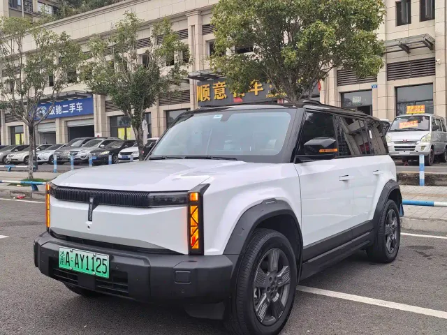 Фотография автомобиля — iCAR 03