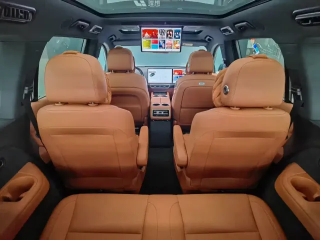 Li Auto L9 — Фото автомобиля 6