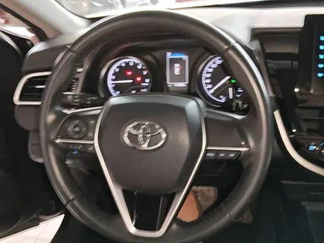 Toyota Camry — Фото автомобиля 10