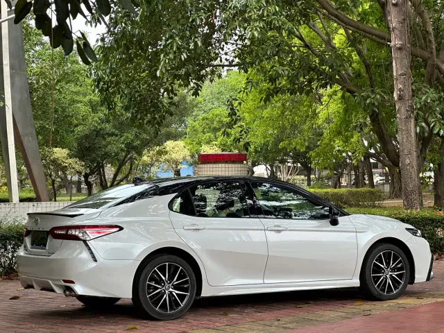 Toyota Camry — Фото автомобиля 5