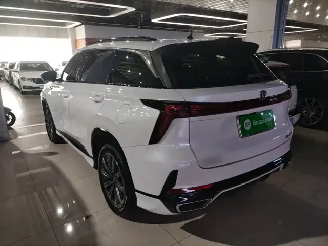 Changan CS75 Plus — Фото автомобиля 4