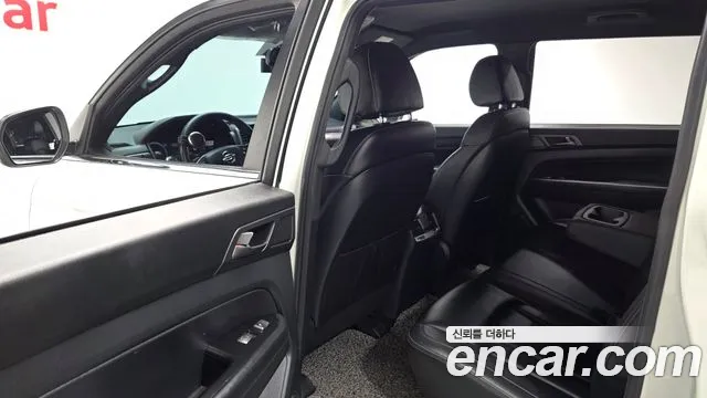 KG_Mobility_Ssangyong Rexton Новый Rexton Sport Дизель 2.2 4WD — Фото автомобиля 11