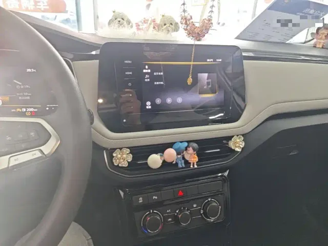 Volkswagen Tharu — Фото автомобиля 12