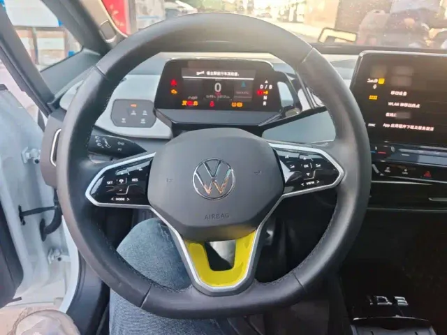 Volkswagen ID.3 — Фото автомобиля 10