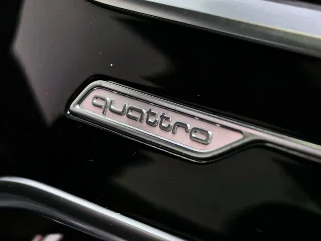 Audi A6L — Фото автомобиля 12