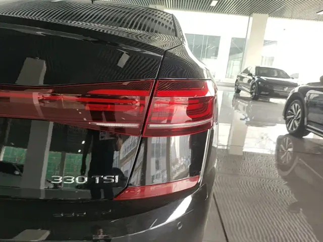 Volkswagen Passat — Фото автомобиля 7