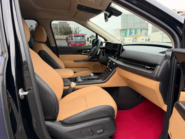 Kia Carnival — Фото автомобиля 13