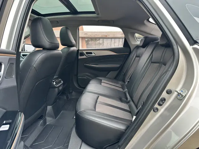 GAC Aion S — Фото автомобиля 11