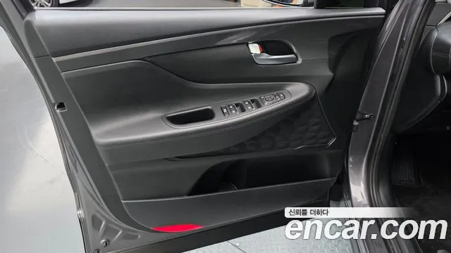 Hyundai Santafe — Фото автомобиля 22