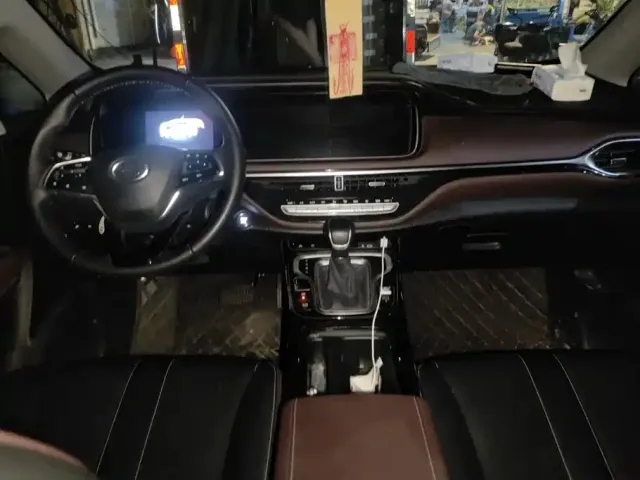 GAC Trumpchi M6 — Фото автомобиля 12