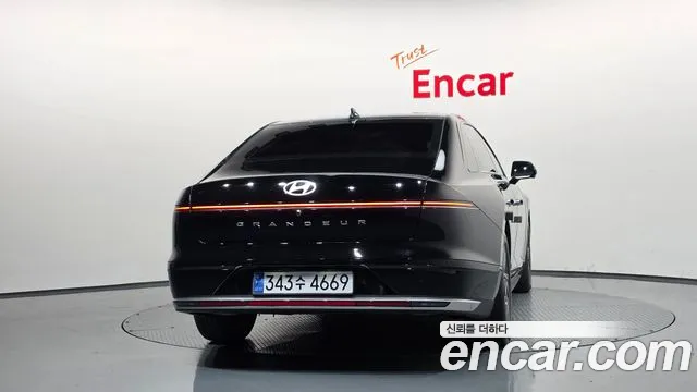 Hyundai Grandeur GN7 — Фото автомобиля 4