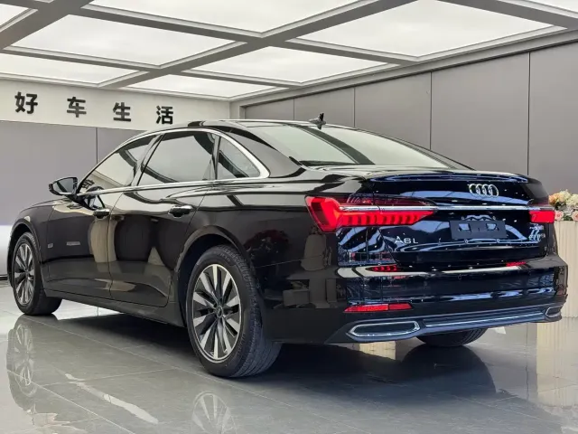 Audi A6L — Фото автомобиля 11