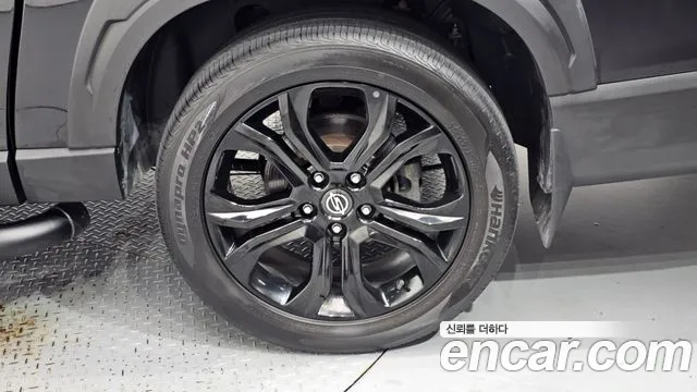 KG_Mobility_Ssangyong Rexton Новый Rexton Sport Khan Дизель 2.2 4WD — Фото автомобиля 21
