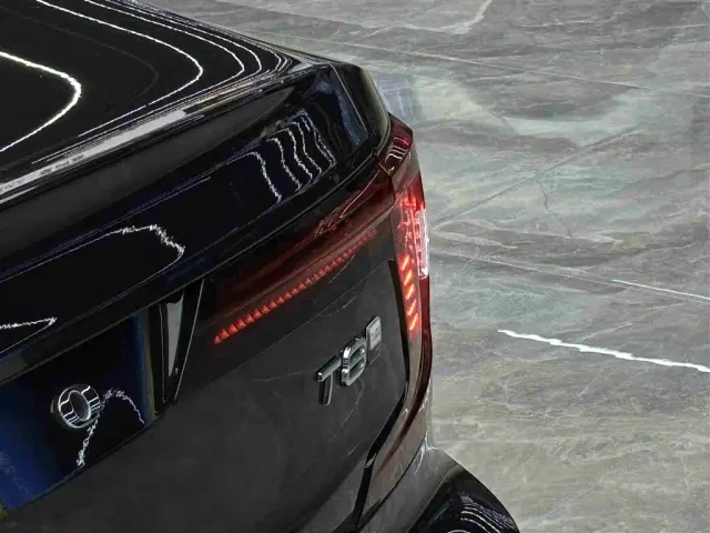 Volvo S90 — Фото автомобиля 17
