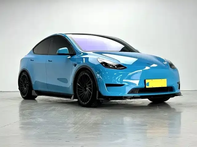 Tesla Model Y — Фото автомобиля 3