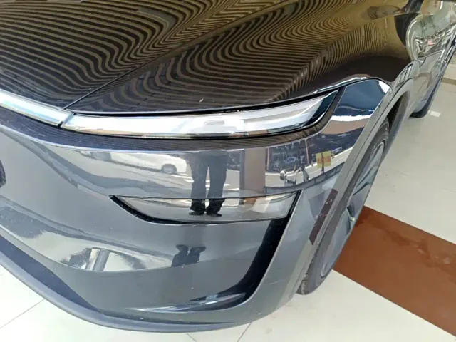 Tesla Model Y — Фото автомобиля 23
