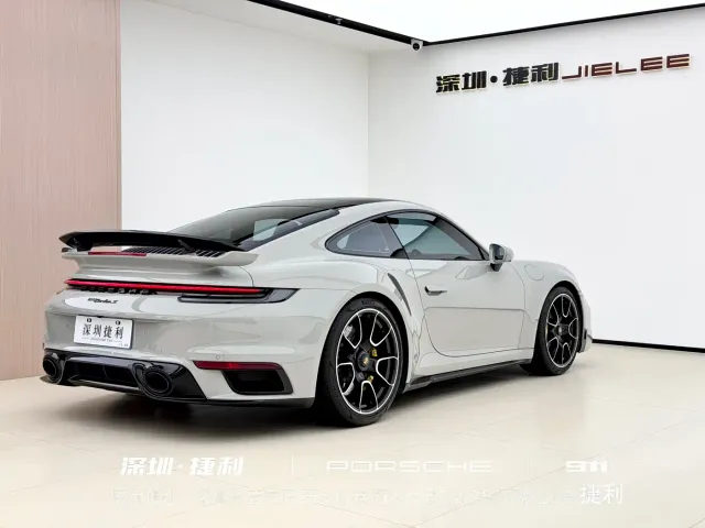 Porsche 911 — Фото автомобиля 5