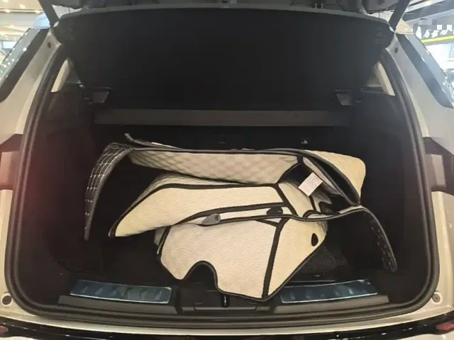 Land Rover Range Rover Evoque — Фото автомобиля 18