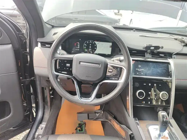 Land Rover Discovery Sport — Фото автомобиля 6