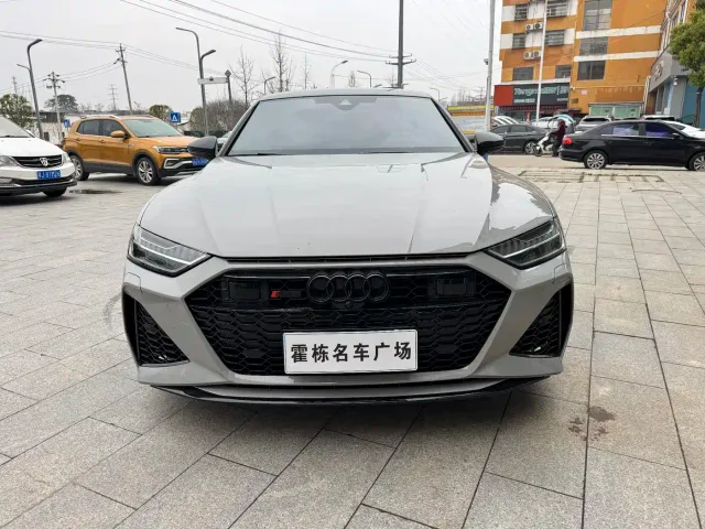 Audi A7L — Фото автомобиля 2