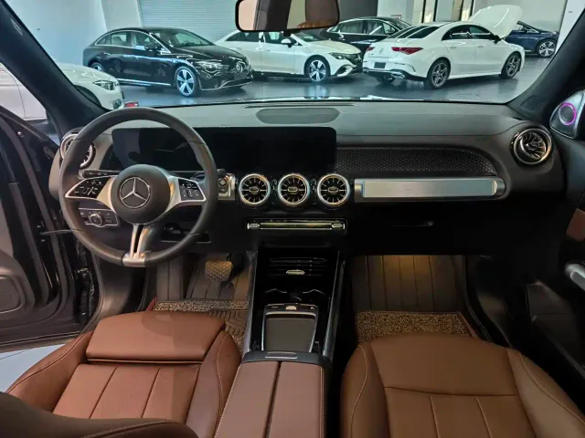 Mercedes-Benz GLB-Class — Фото автомобиля 11