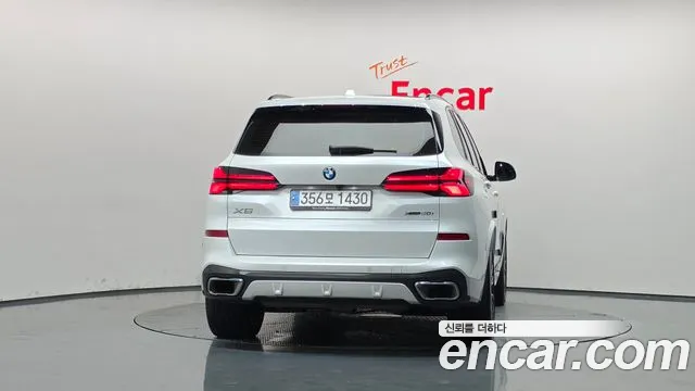 BMW X5 xDrive 40i M Sport — Фото автомобиля 3
