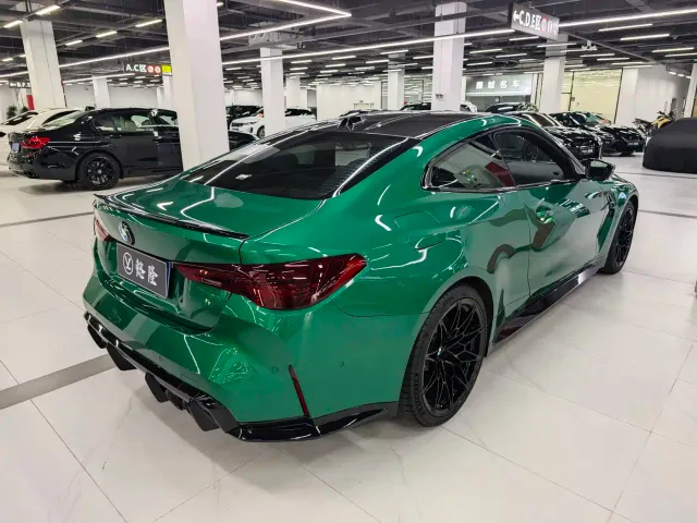 BMW M4 — Фото автомобиля 5