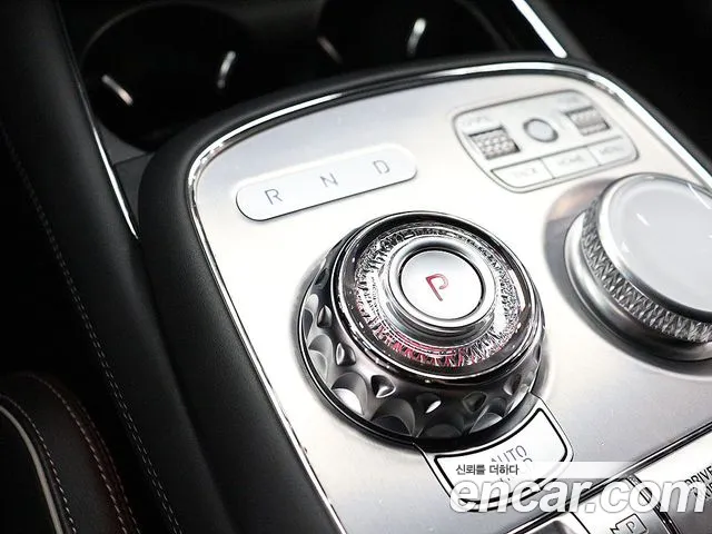 Genesis G90 Бензин 3.5 Turbo 2WD — Фото автомобиля 10