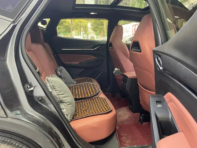 Changan X5 Plus — Фото автомобиля 15