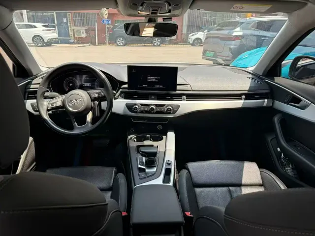 Audi A4L — Фото автомобиля 5