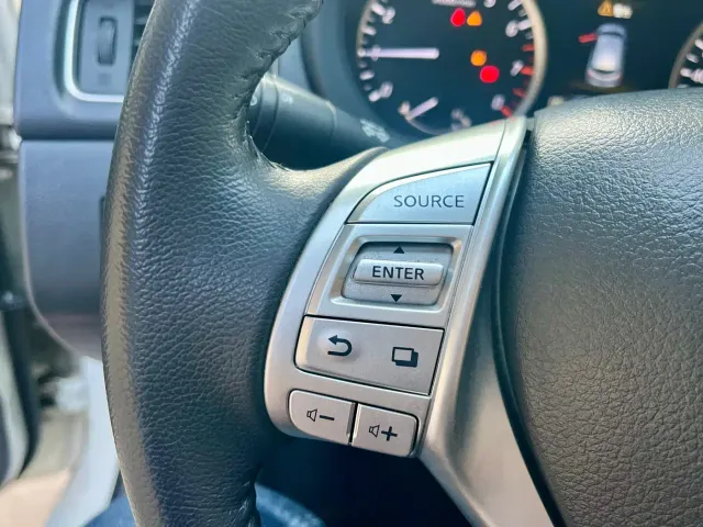 Nissan Tiida — Фото автомобиля 11