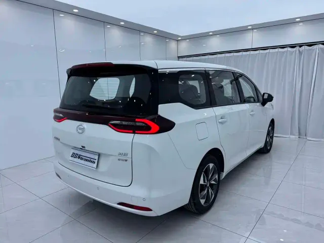 GAC Trumpchi M6 — Фото автомобиля 4