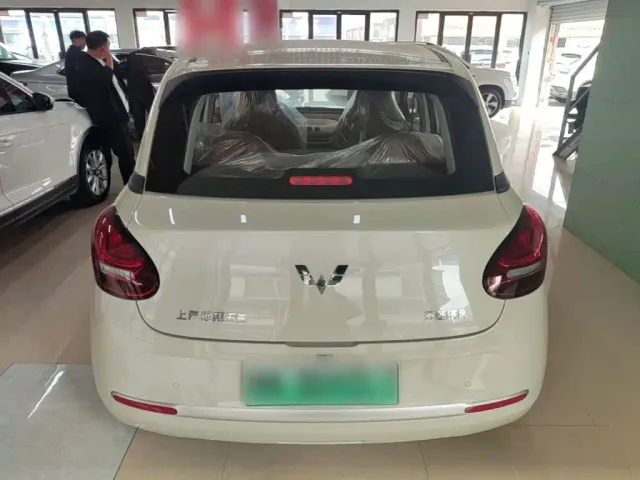 Wuling Bingo — Фото автомобиля 5