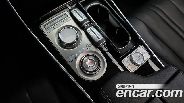 Genesis GV80 2.5T Бензин AWD — Фото автомобиля 8