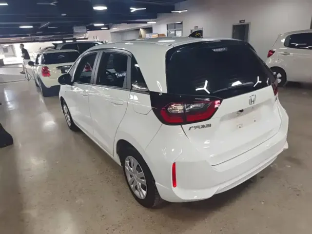 Honda Fit 2021 1.5L CVT Trend Edition — Фото автомобиля 4
