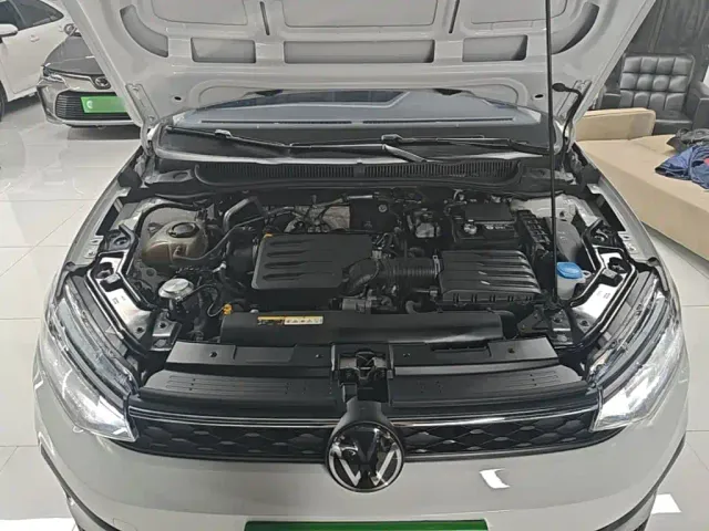 Volkswagen Lavida — Фото автомобиля 19