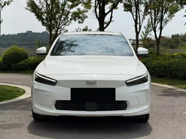 Geely Geometry A — Фото автомобиля 2