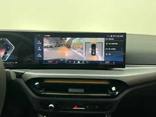 BMW 3 Series — Фото автомобиля 15