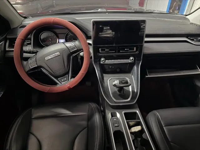 Haval M6 — Фото автомобиля 10