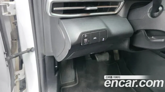 Hyundai AVANTE Avante (CN7) — Фото автомобиля 12