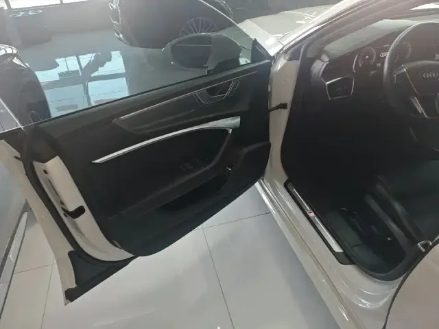 Audi A7 — Фото автомобиля 9