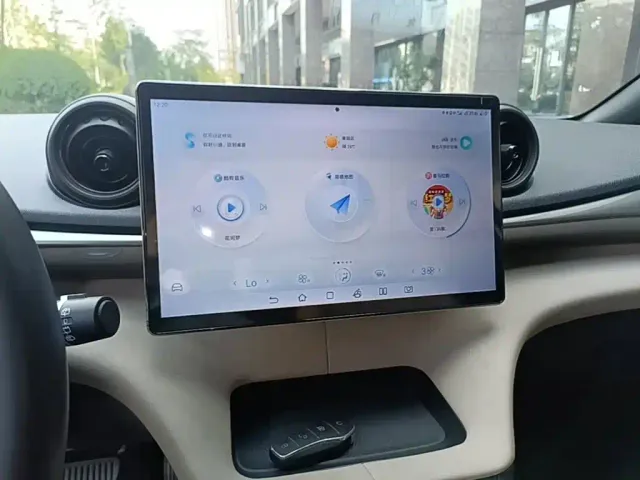 BYD Dolphin — Фото автомобиля 12