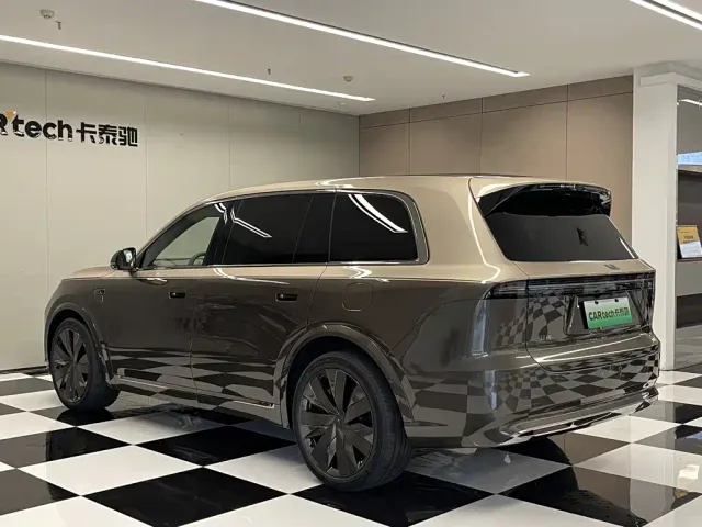 Li Auto Li Xiang L9 2026 Base Model — Фото автомобиля 7