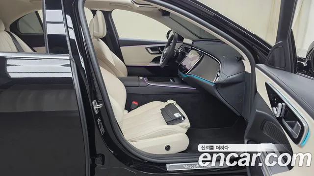 Mercedes-Benz E-Class — Фото автомобиля 22