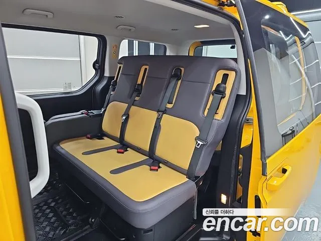 Hyundai Staria Staria L3.5 Школьный автобус — Фото автомобиля 11
