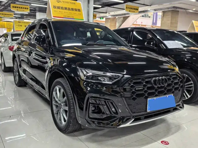Audi Q5L — Фото автомобиля 3