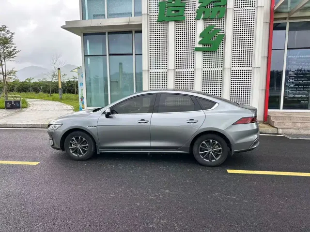 BYD Qin PLUS — Фото автомобиля 5