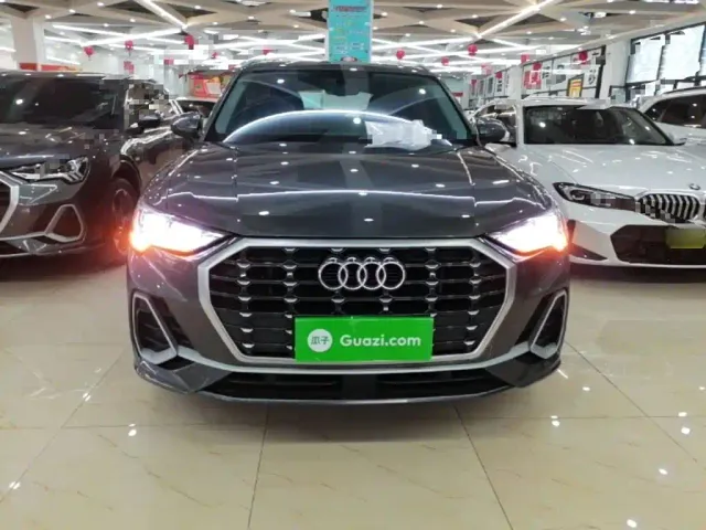 Audi Q3 — Фото автомобиля 2