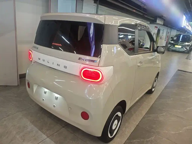 Wuling Hongguang Mini EV — Фото автомобиля 6